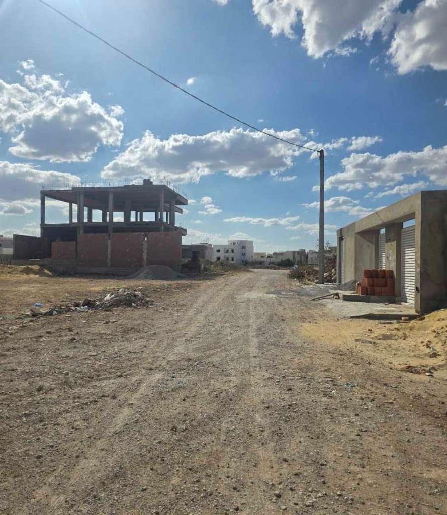 Terrain 360m2 à khezama lotissement yamni