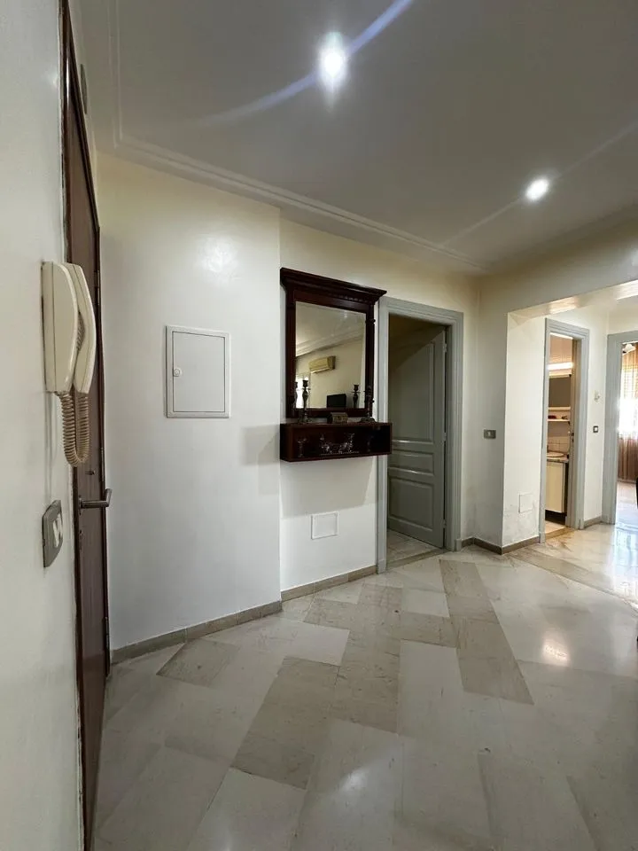 A vendre appartement s2 avec place parking sous sol