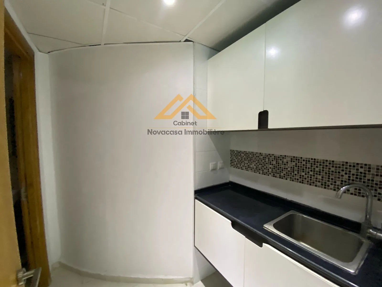 À VENDRE – Bureau A+3 – Centre-ville de Sousse 📍