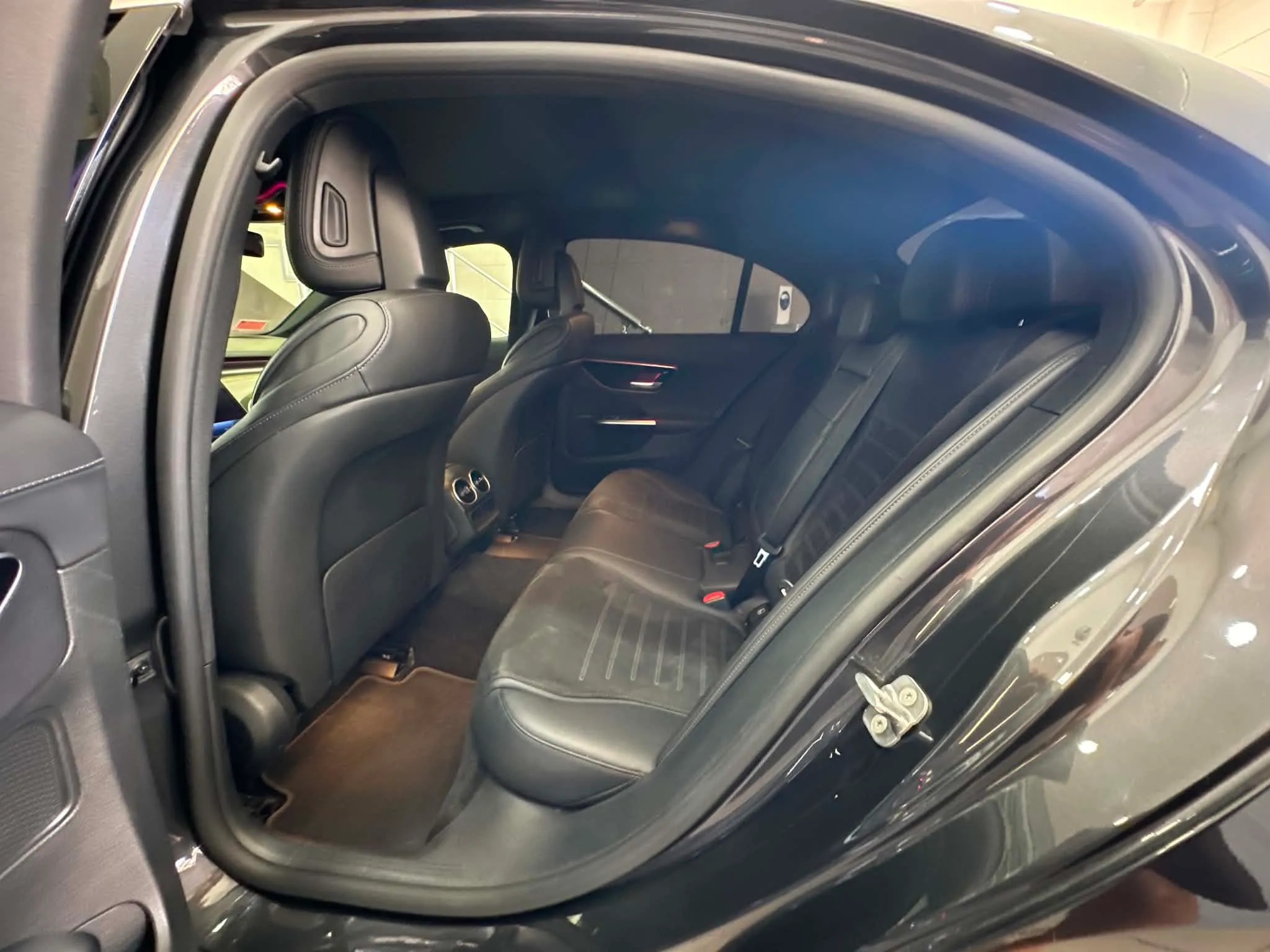 🔥 Mercedes-Benz C 300 e 2024 – Full Options – Hybride Rechargeable – 313 CH - TEL 98479647