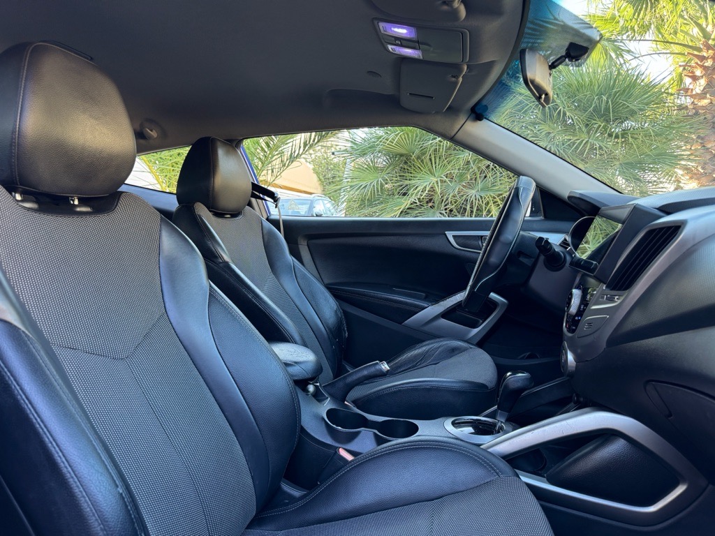 HYUNDAI Veloster 2014