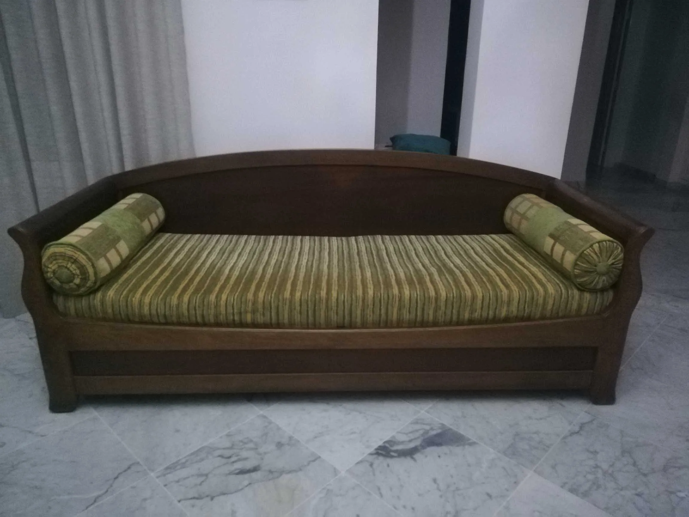 Séjour en bois massif