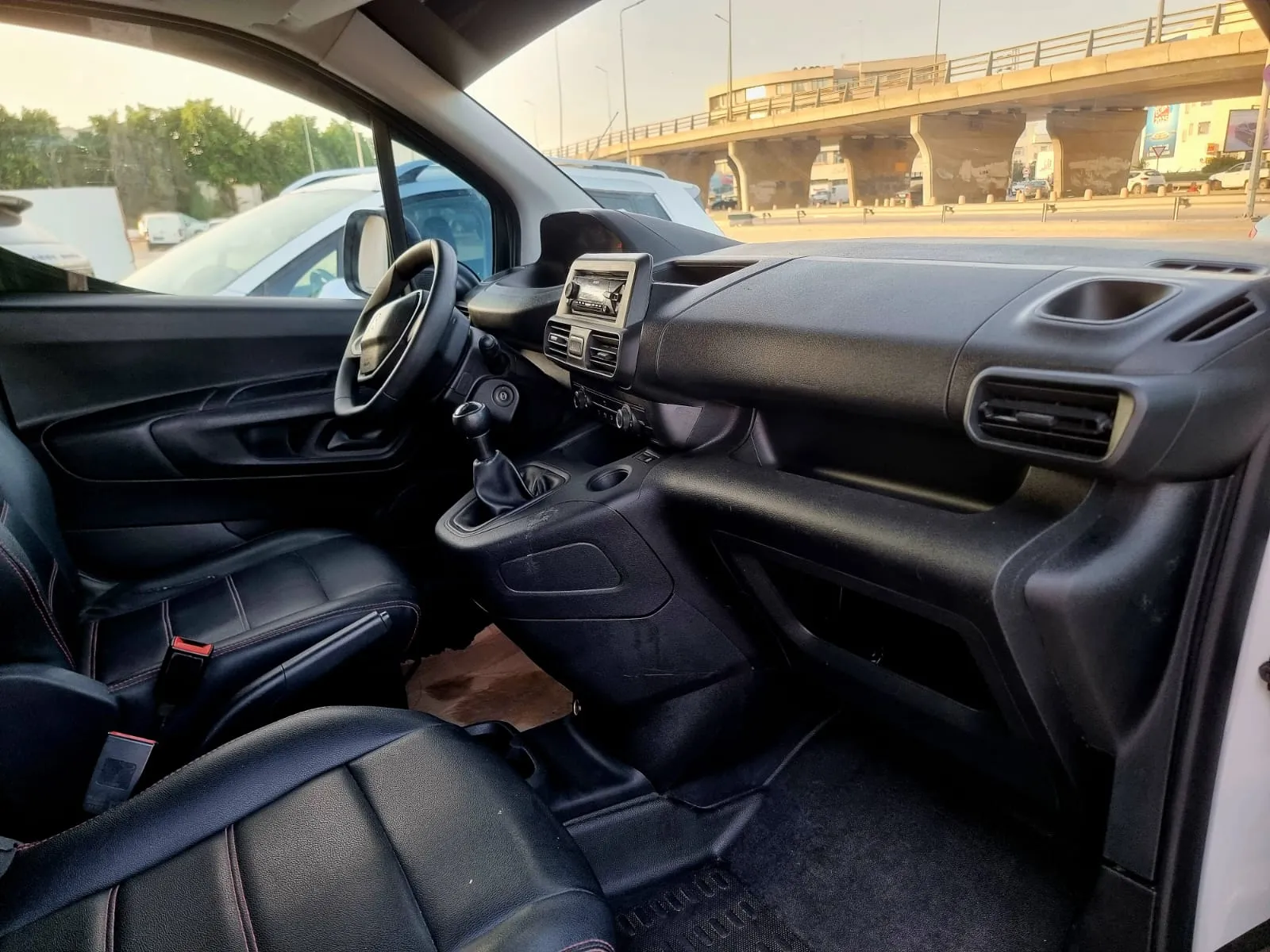 PEUGEOUT PARTNER 2020