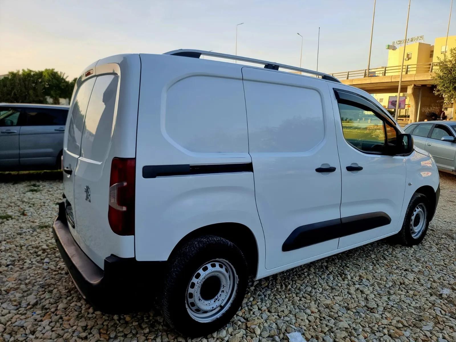 PEUGEOUT PARTNER 2020