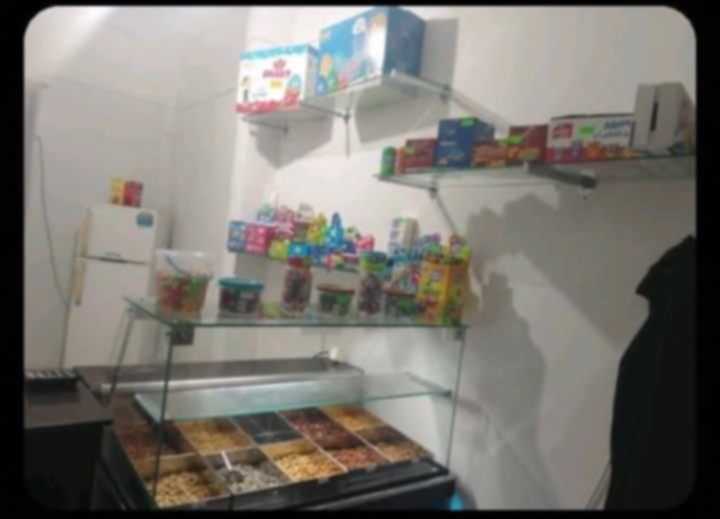 محل للبيع مع ادوات،(fonde de commerce)