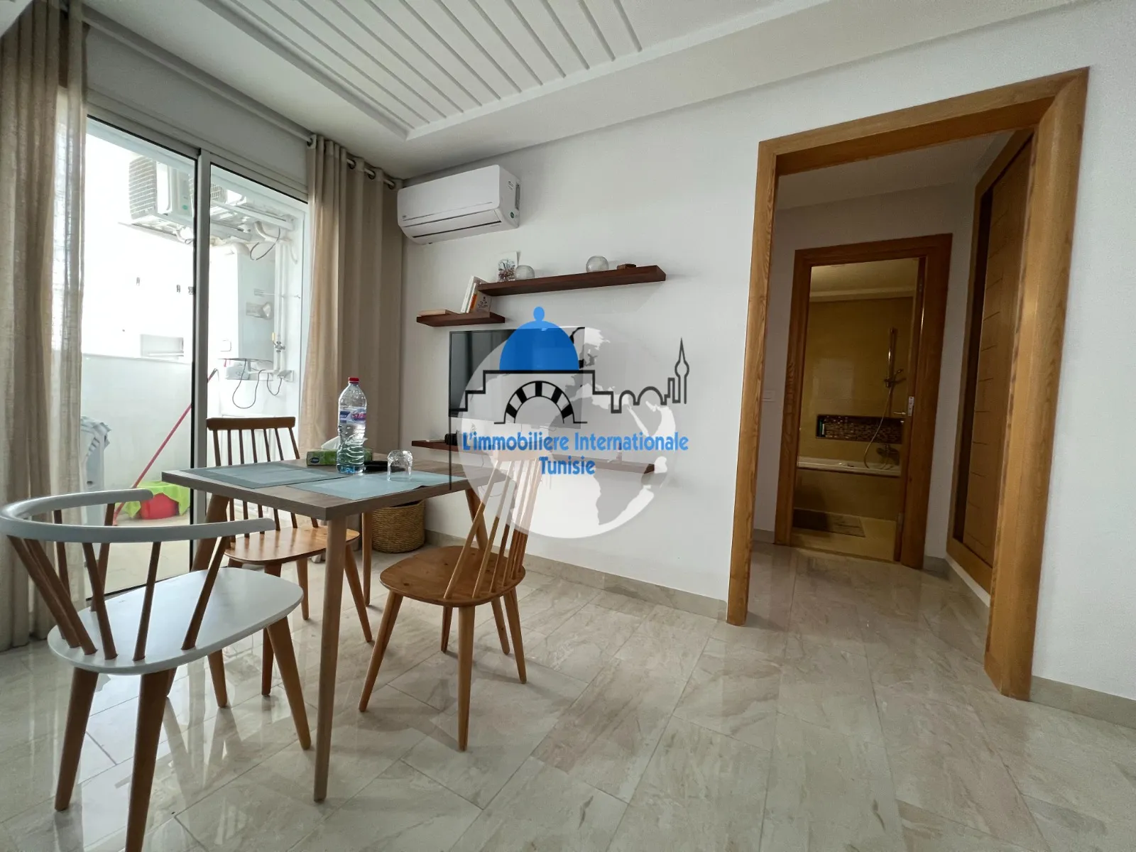 Location annuelle S+1 meublé avec place de parking à Khzema