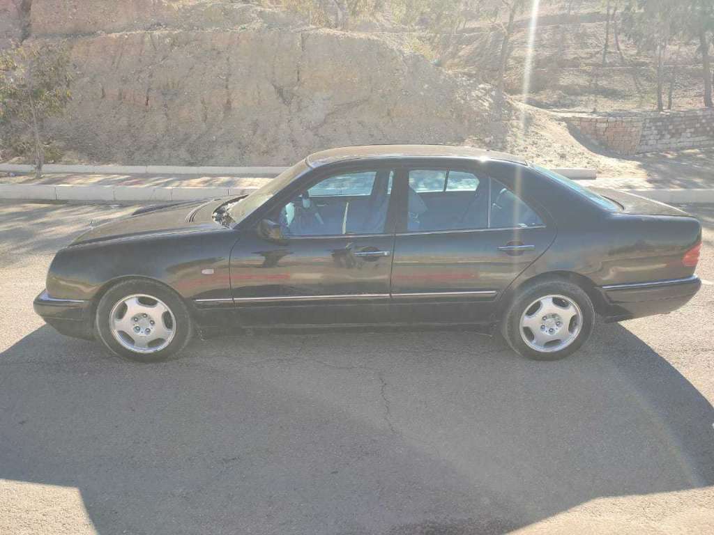 🇩🇪Mercedes-Benz🇩🇪 class E W210
 