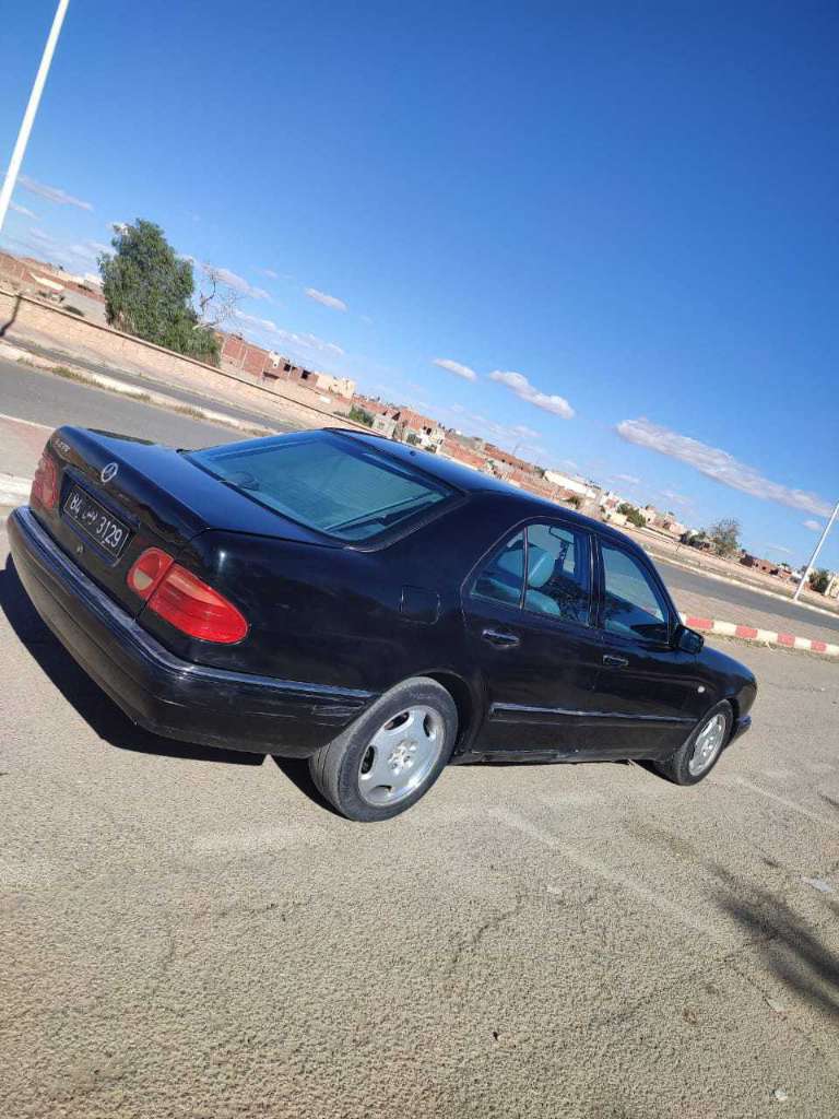 🇩🇪Mercedes-Benz🇩🇪 class E W210
 