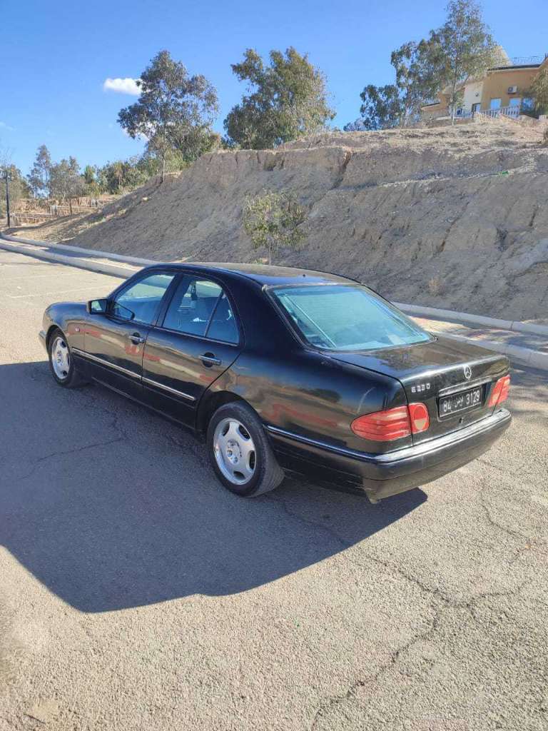 🇩🇪Mercedes-Benz🇩🇪 class E W210
 