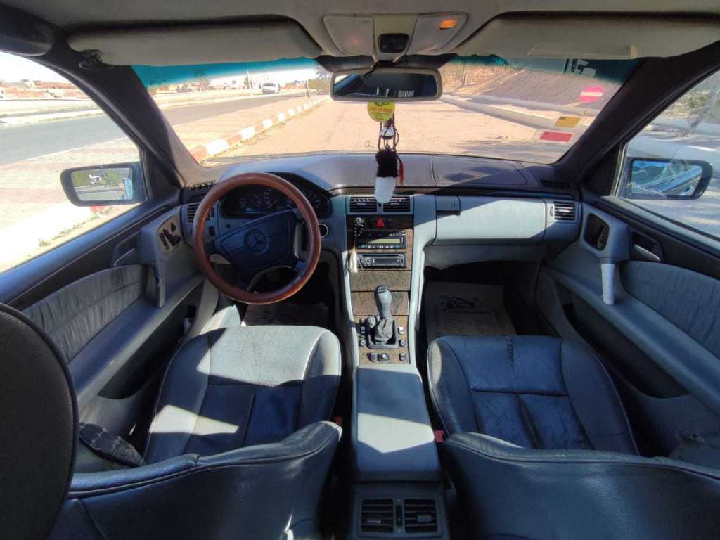 🇩🇪Mercedes-Benz🇩🇪 class E W210
 