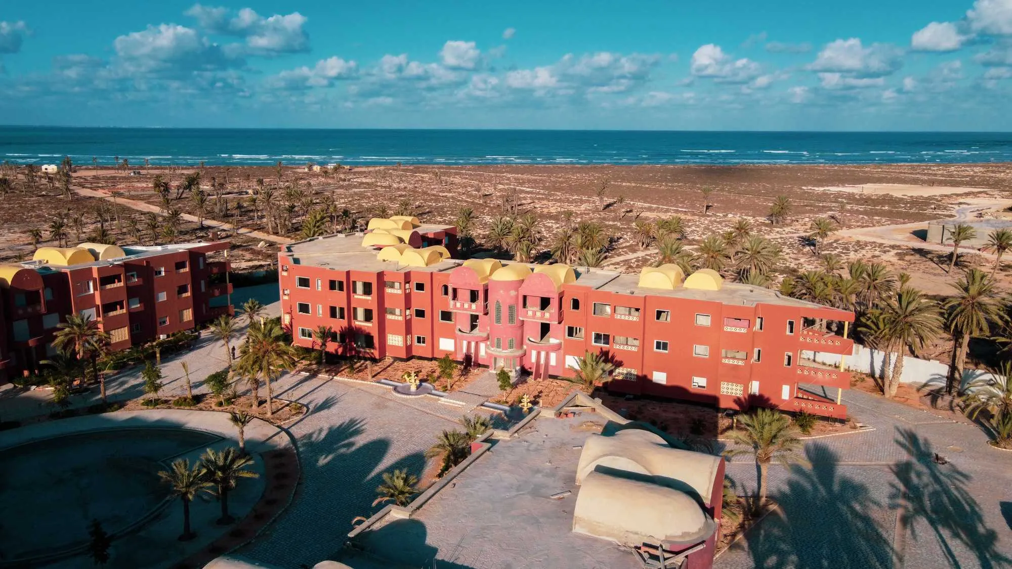 DES APPARTEMENTS ET VILLAS A VENDRE