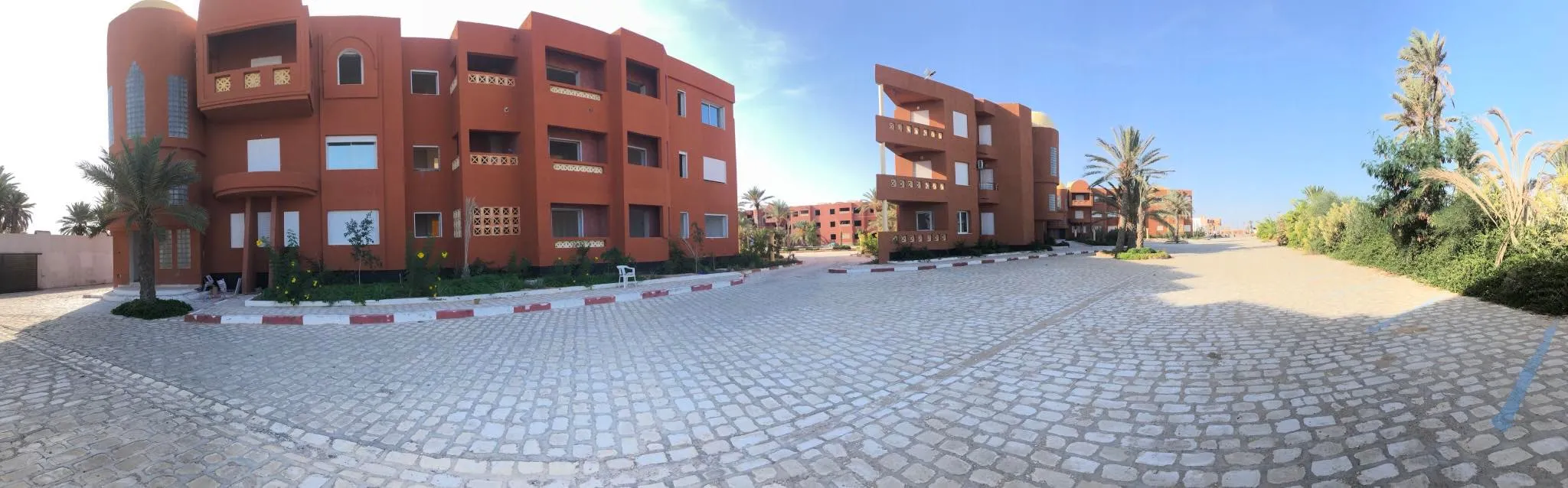 DES APPARTEMENTS ET VILLAS A VENDRE