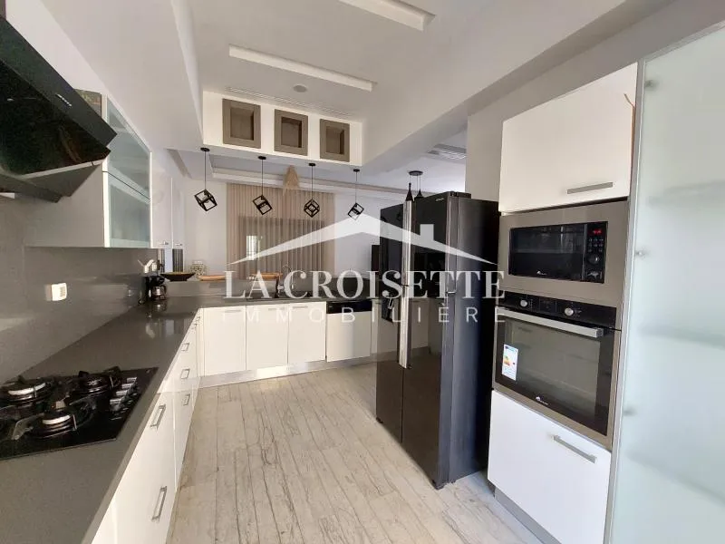 Penthouse s4 avec terrasse et piscine à Gammarth ZPV0002