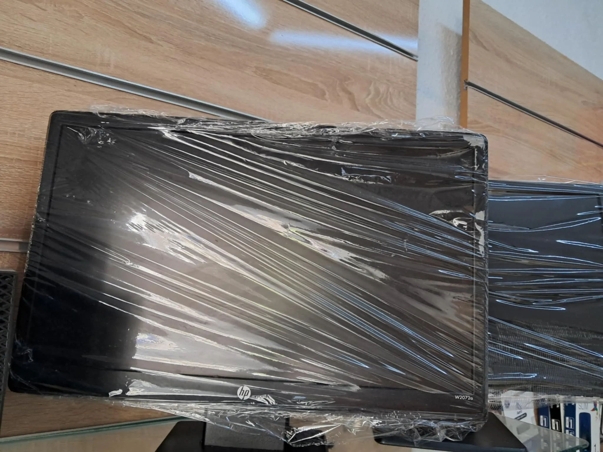 Ecran HP W2072a LED 20'' état presque neuf