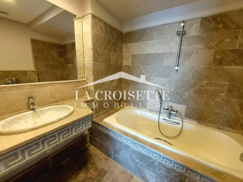 Appartement S+3 Vue Mer à La Marsa MAL1897