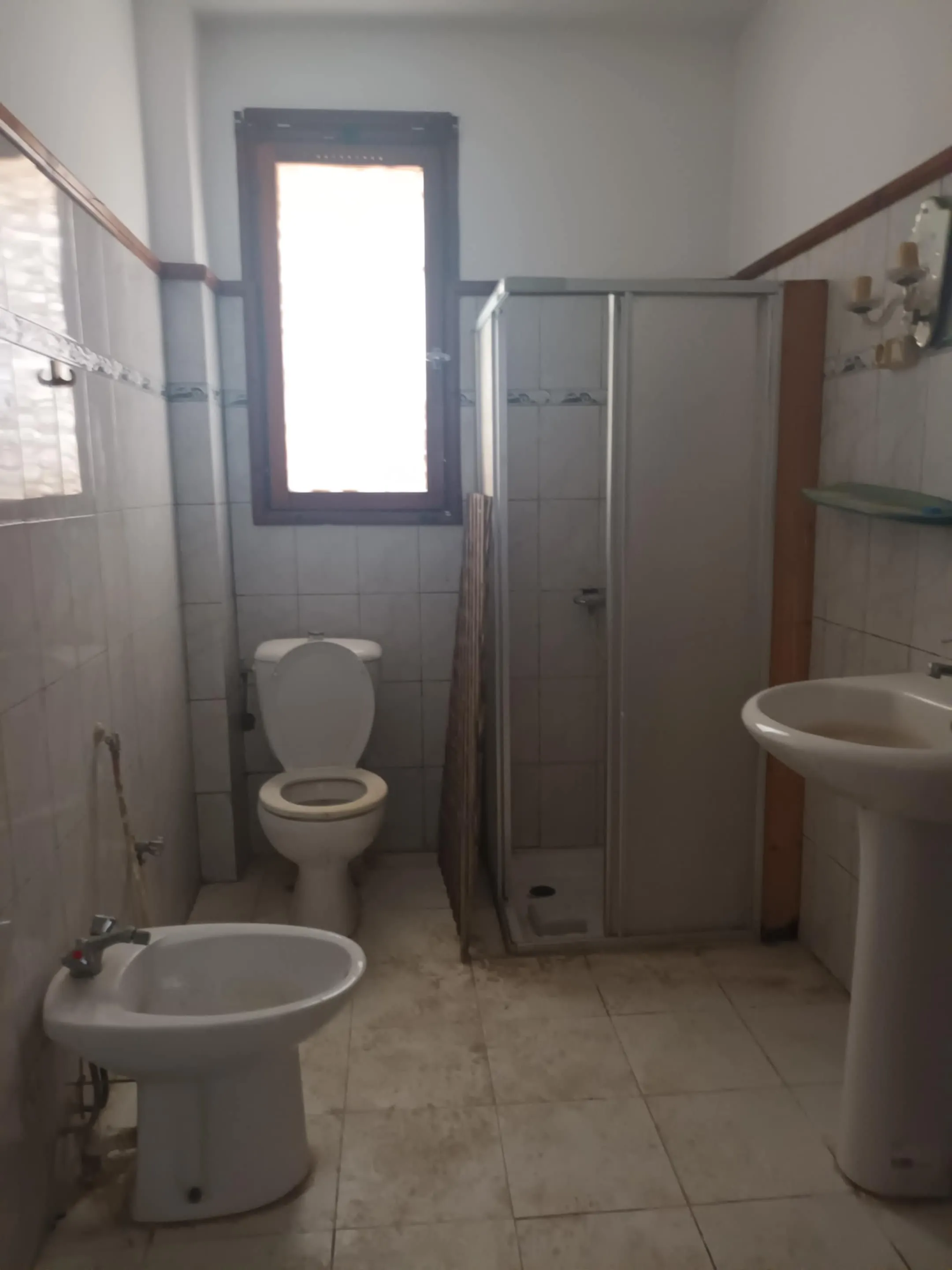 deux maison à vendre avec une entrée indépendante à Bizerte