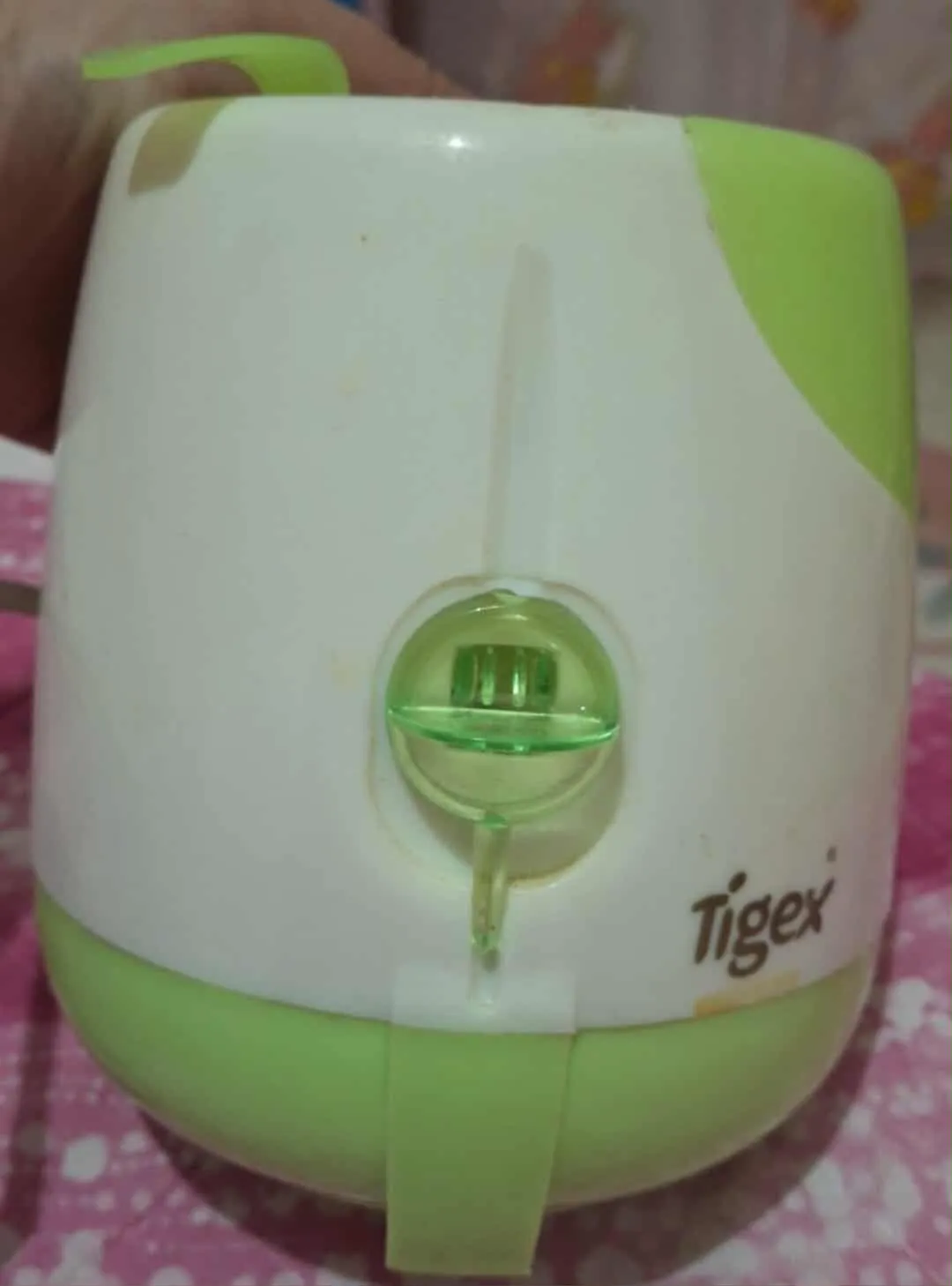 Balancelle electrique, chauffe biberon, sterilisateur chicco, maxi cosi cam