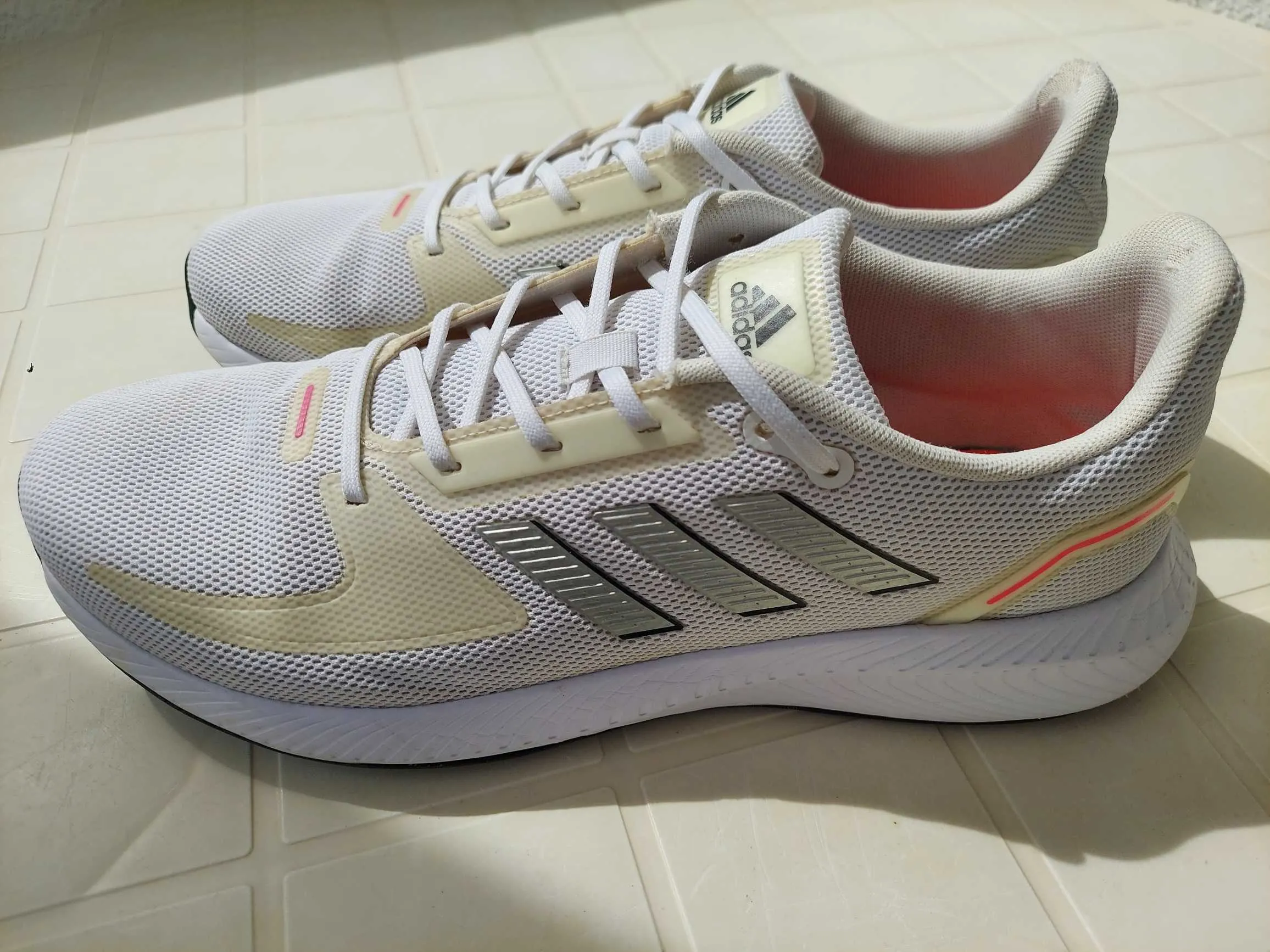 Adidas Runfalcon 2 comme Neuf pointure 44.2/3