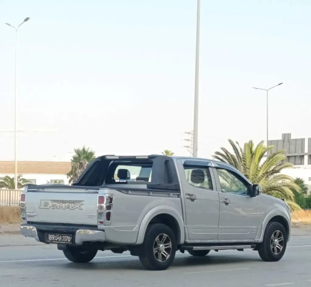 isuzu d'max 2.5 TD LS
