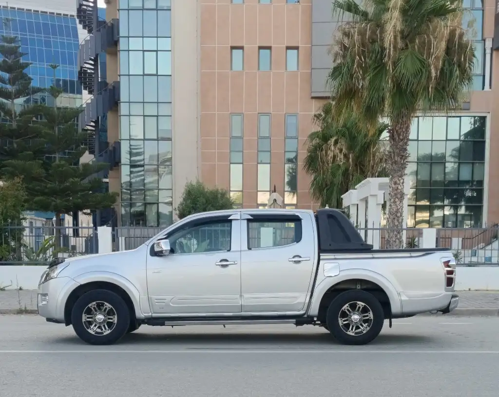 isuzu d'max 2.5 TD LS
