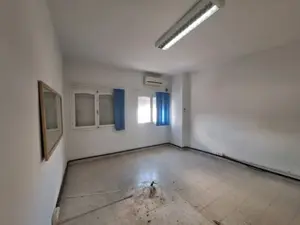 Bureau 4 pièces de 100 m² à louer à Ben Arous