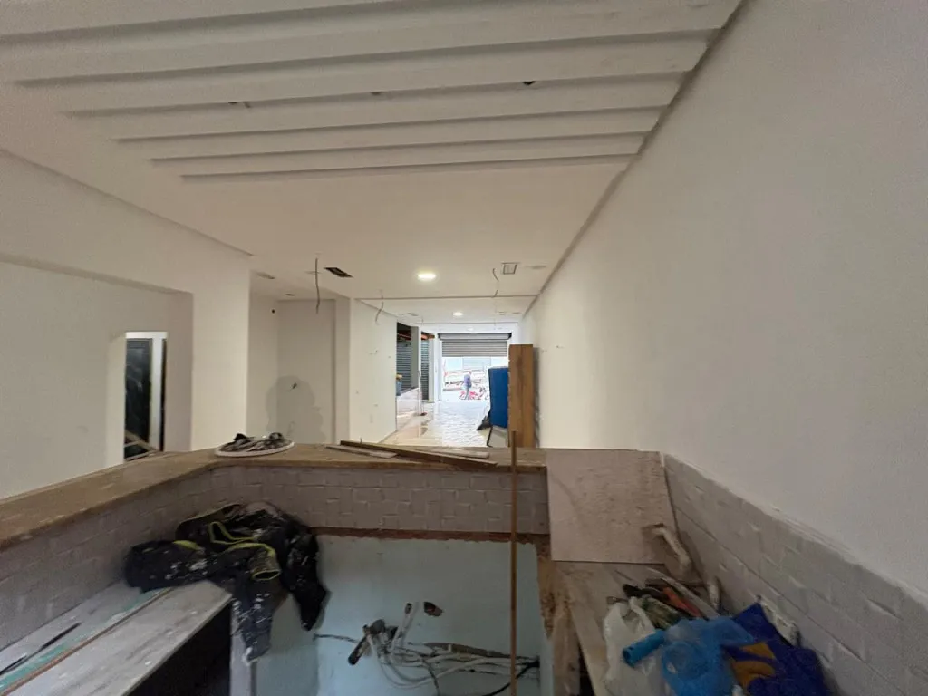 À louer : Local commercial 110 m² sur route principale à Mourouj