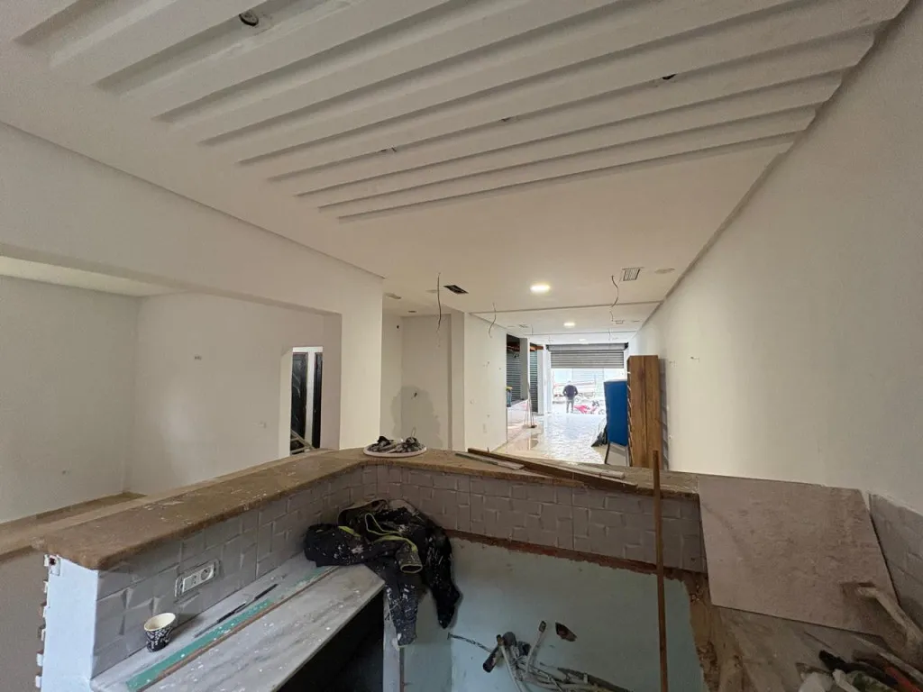 À louer : Local commercial 110 m² sur route principale à Mourouj