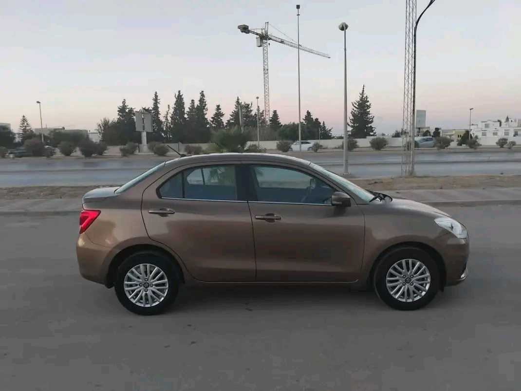 SUZUKI DZAIR GLX PREMIÈRE ANNÉE TRÈS PROPRE