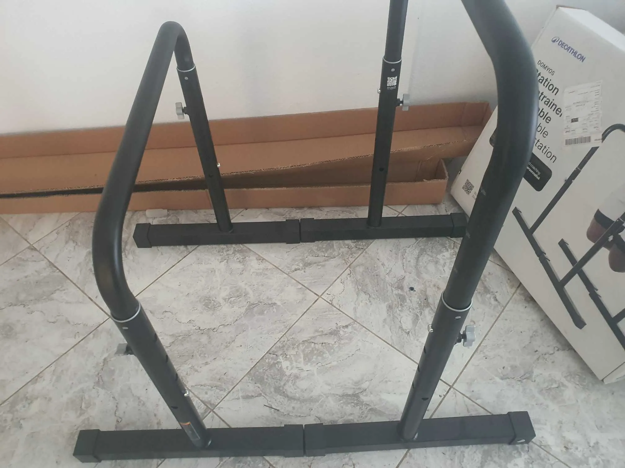 Station dips réglable 