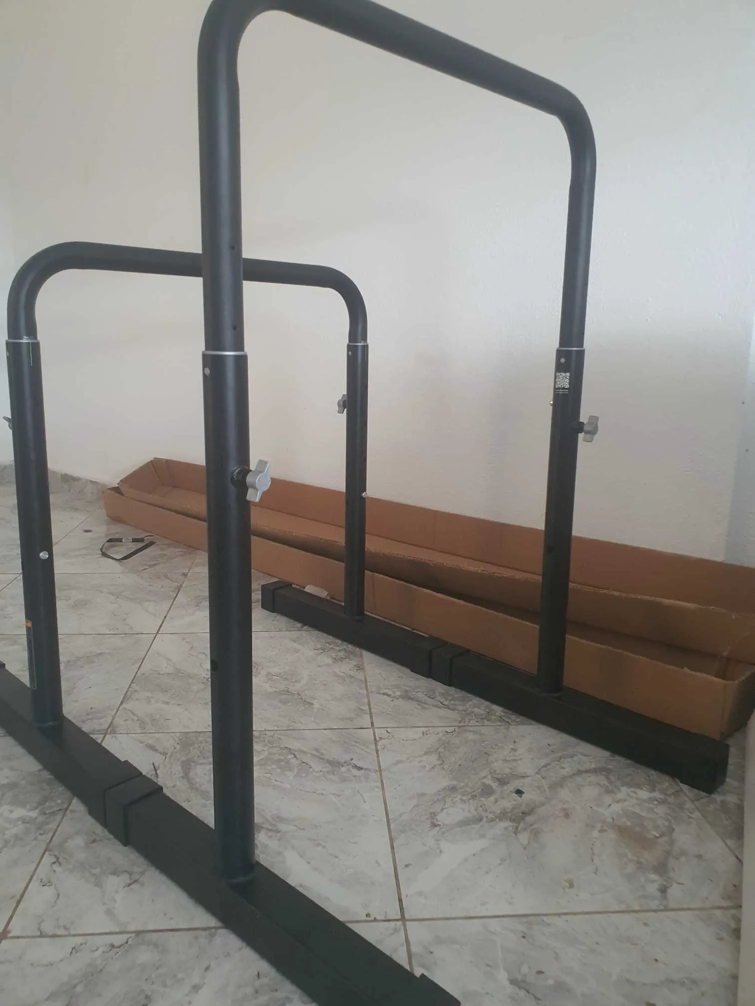 Station dips réglable 