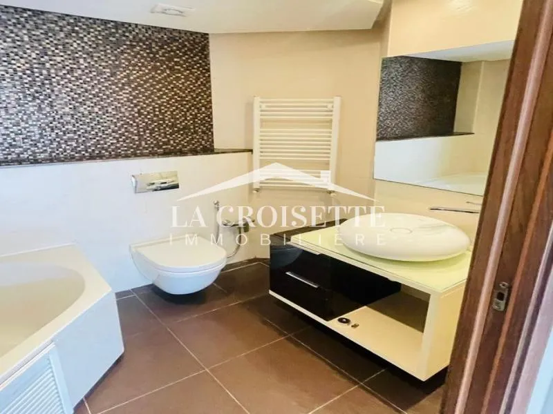Appartement s3 avec piscine au Lac2 MAL4307