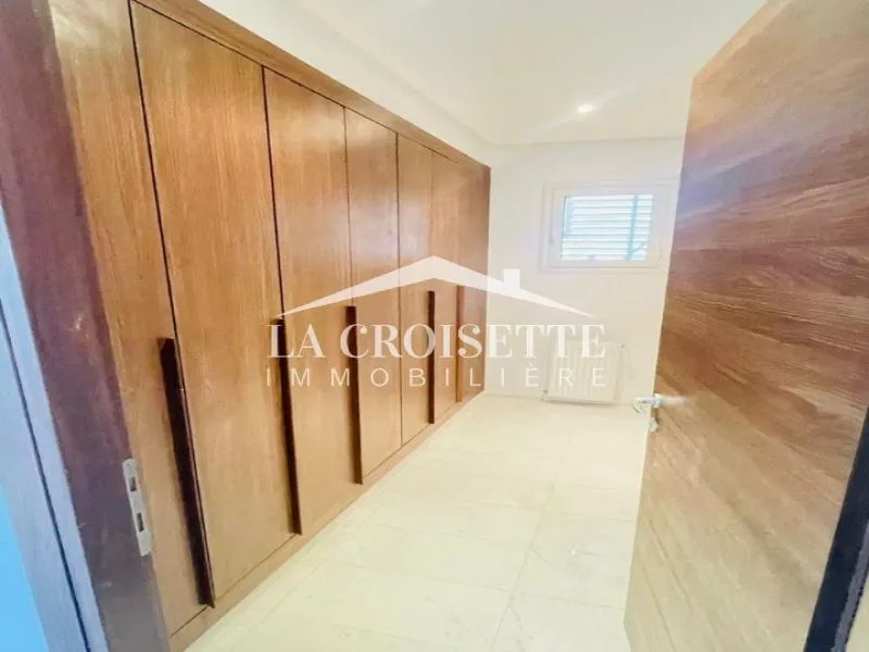 Appartement s3 avec piscine au Lac2 MAL4307