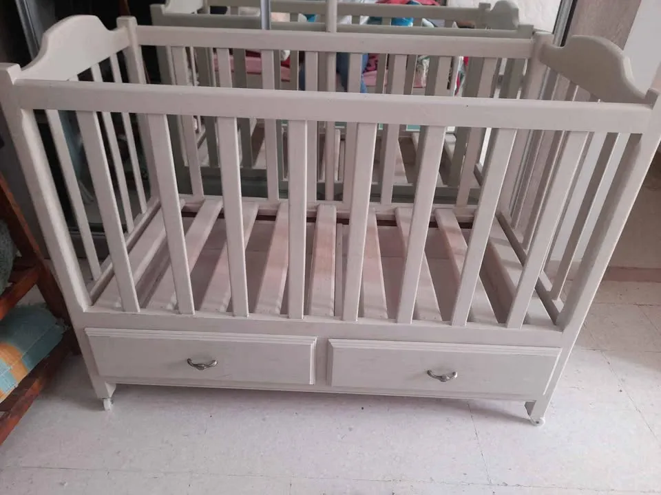 lit de bébé à vendre