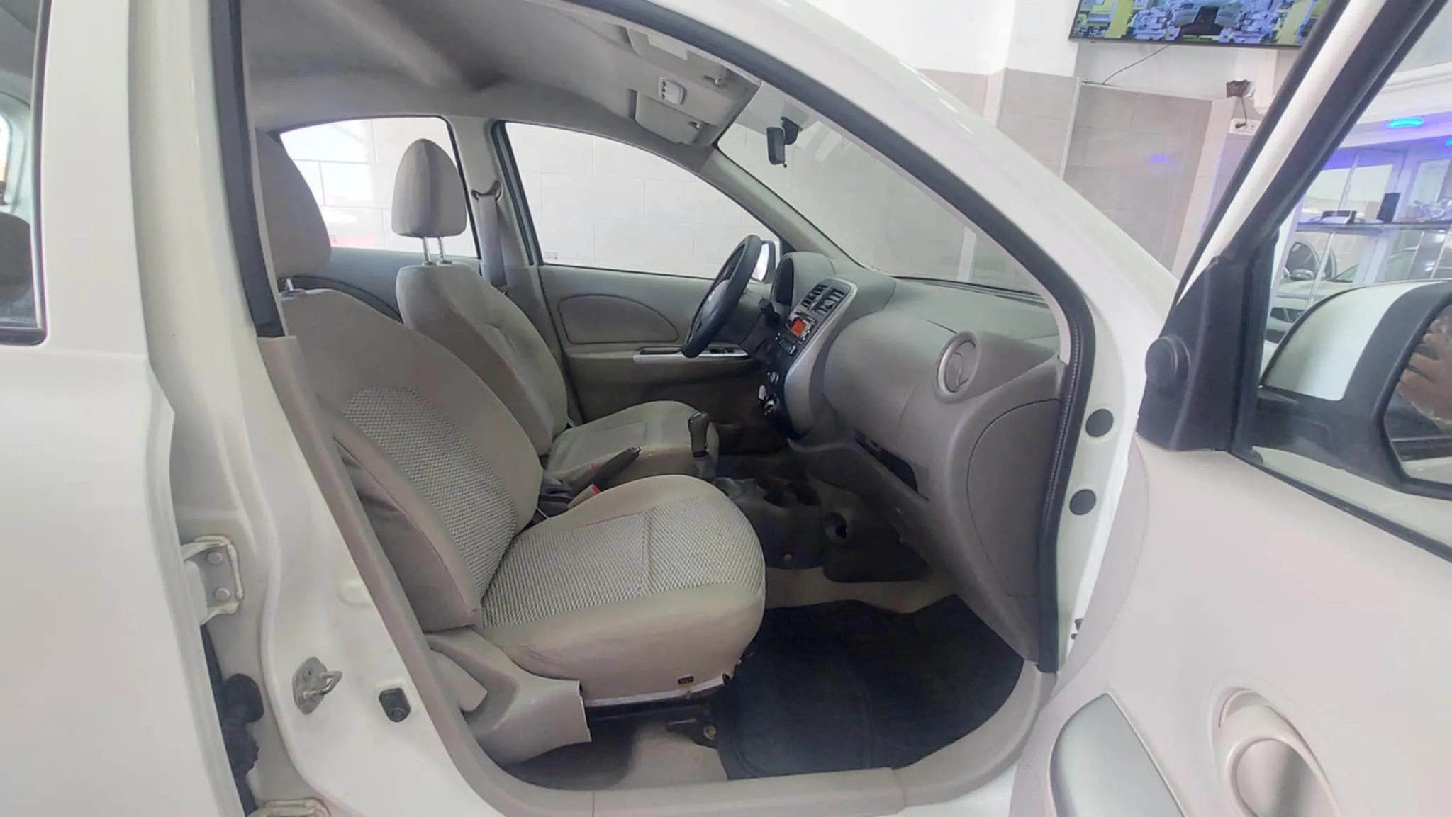 Nissan Micra - Tel 98479647