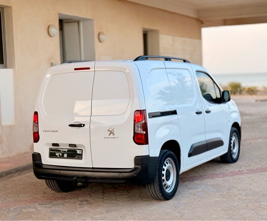 Peugeot Partner k9 