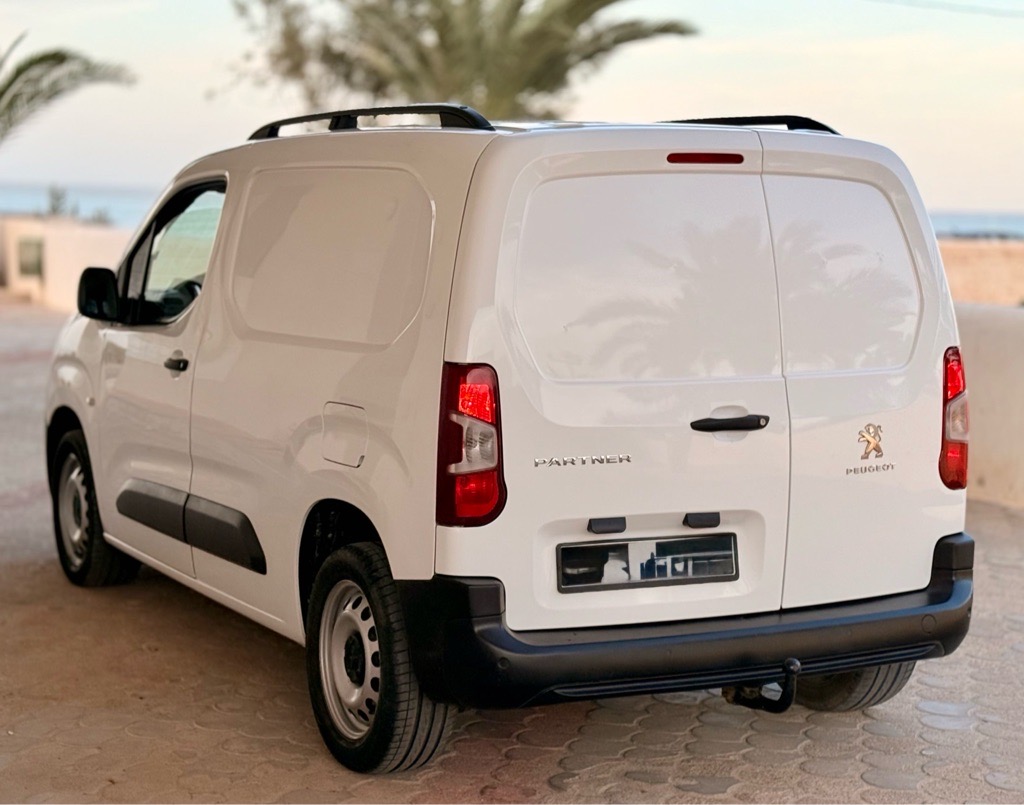 Peugeot Partner k9 