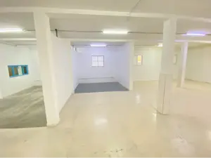Dépôt a louer La Soukra 