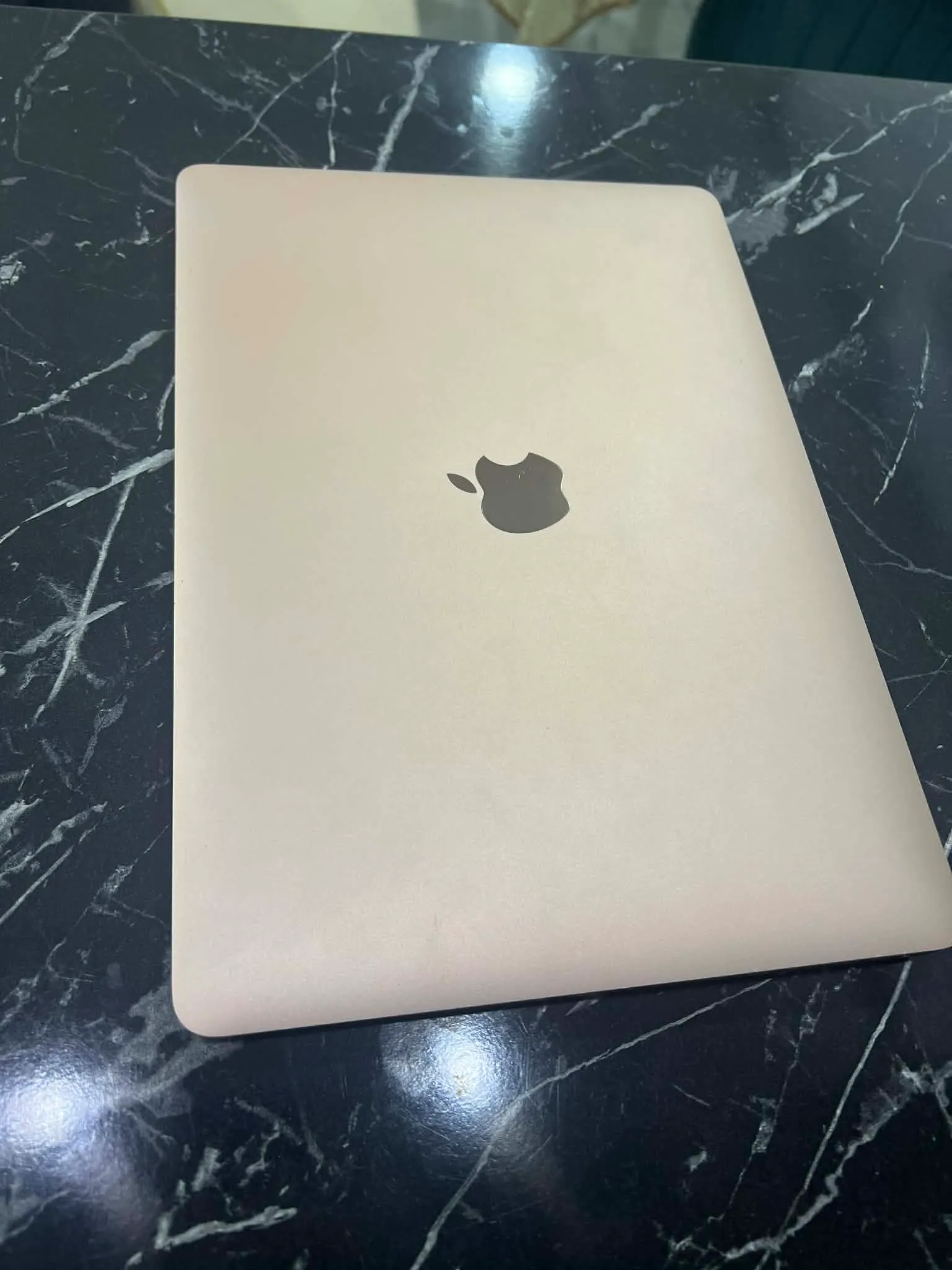 Apple MacBook Air "Core i5 2019 Rose Gold/ Icloud