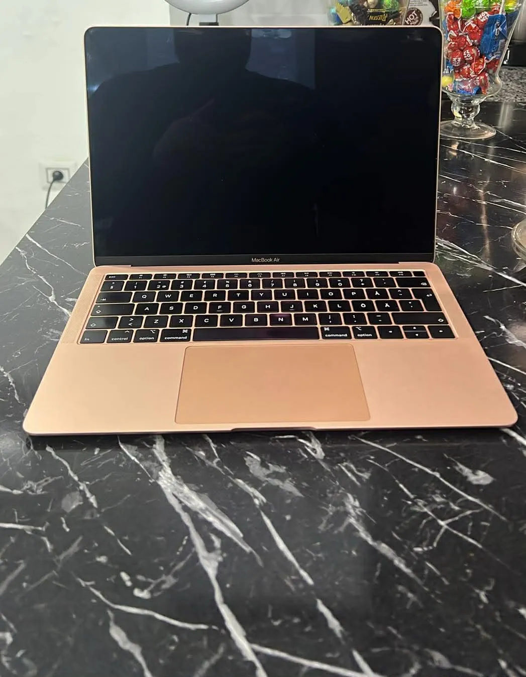 Apple MacBook Air "Core i5 2019 Rose Gold/ Icloud