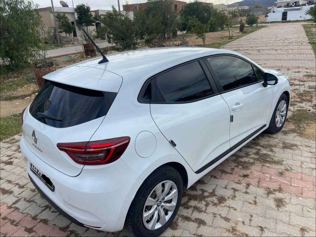 Clio 5 🇨🇵 essence 