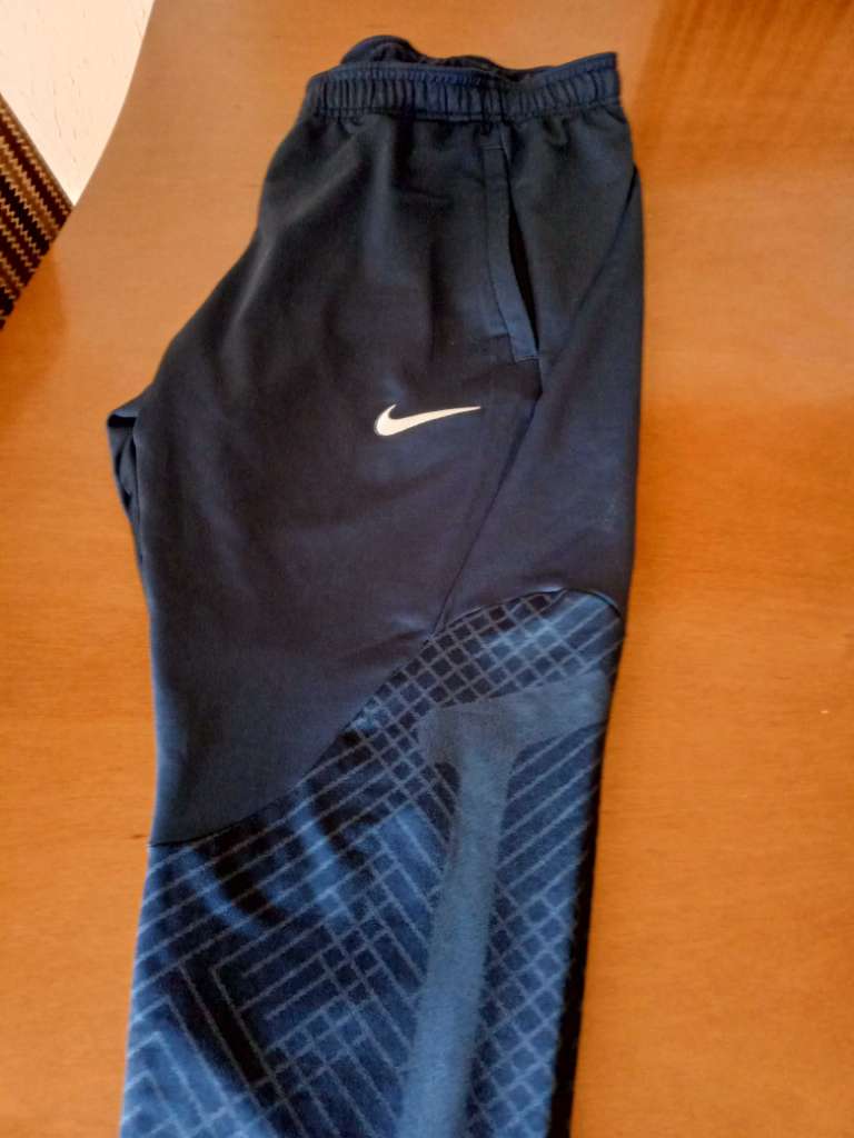 Jogging Paris Saint Germain Original marque Nike air 