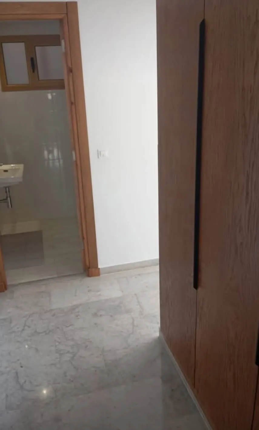 Location S3 vide à Jardin D'El Menzah 2