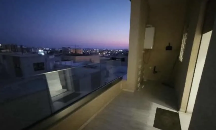 Location S3 vide à Jardin D'El Menzah 2