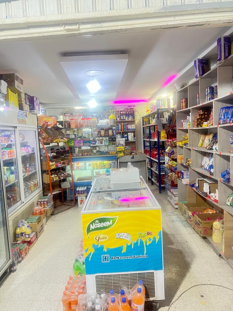 أصل تجاري للبيع