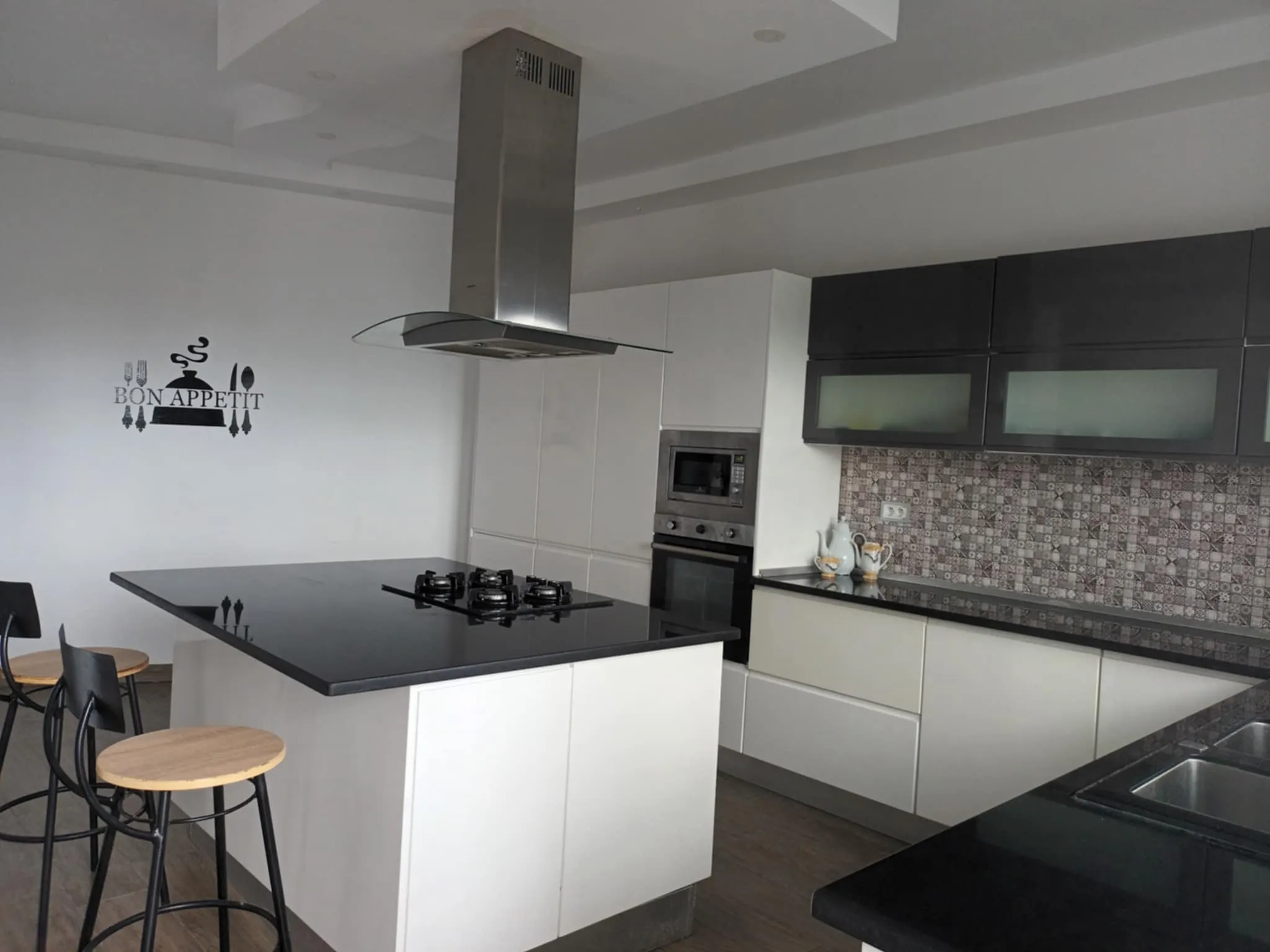 Appartement richement meublé pour location de vacance à corniche bizerte