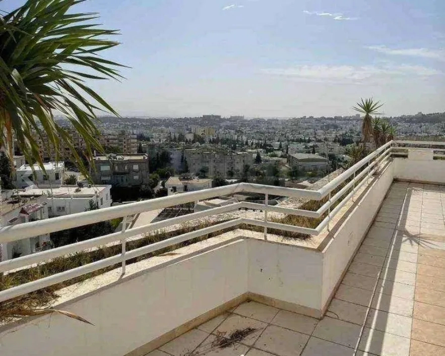 Location S1 meublé à Ennasr 2