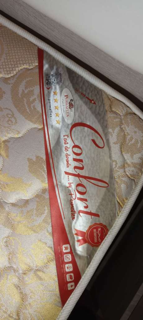 Chambre de couple + matelas