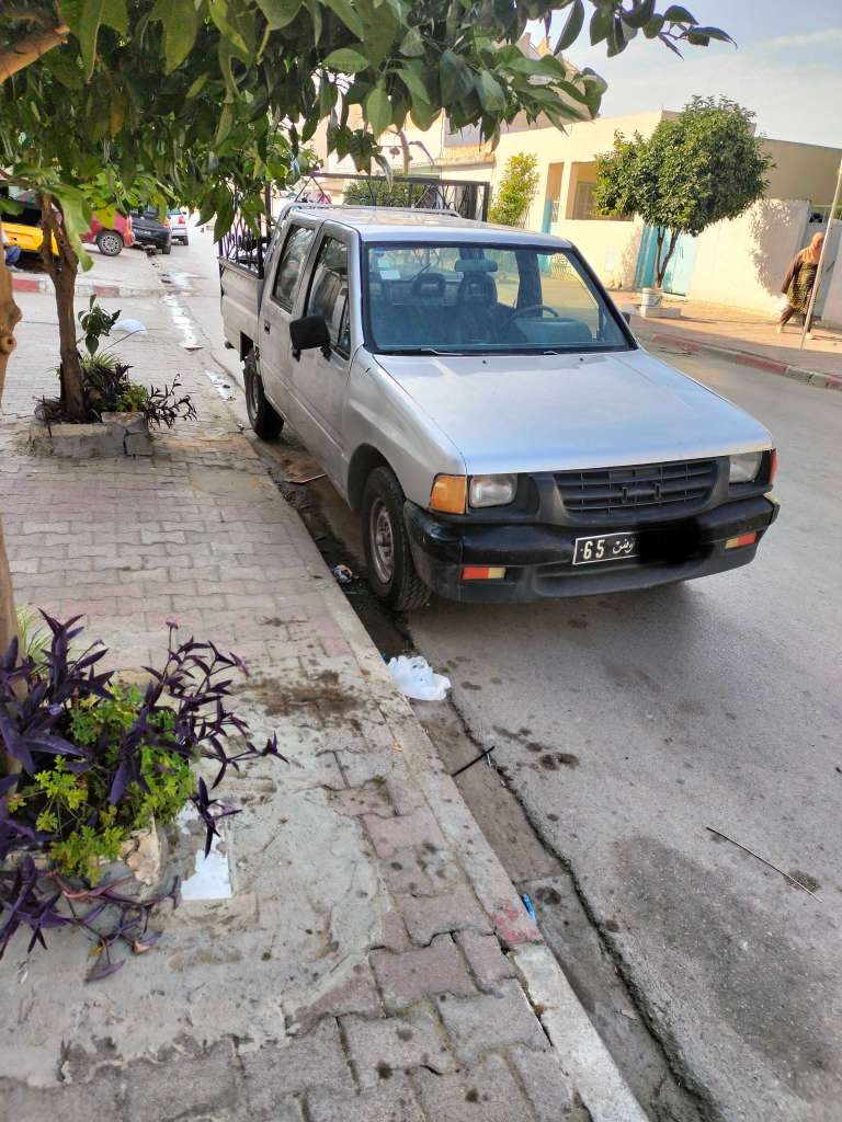 Isuzu 9 cv