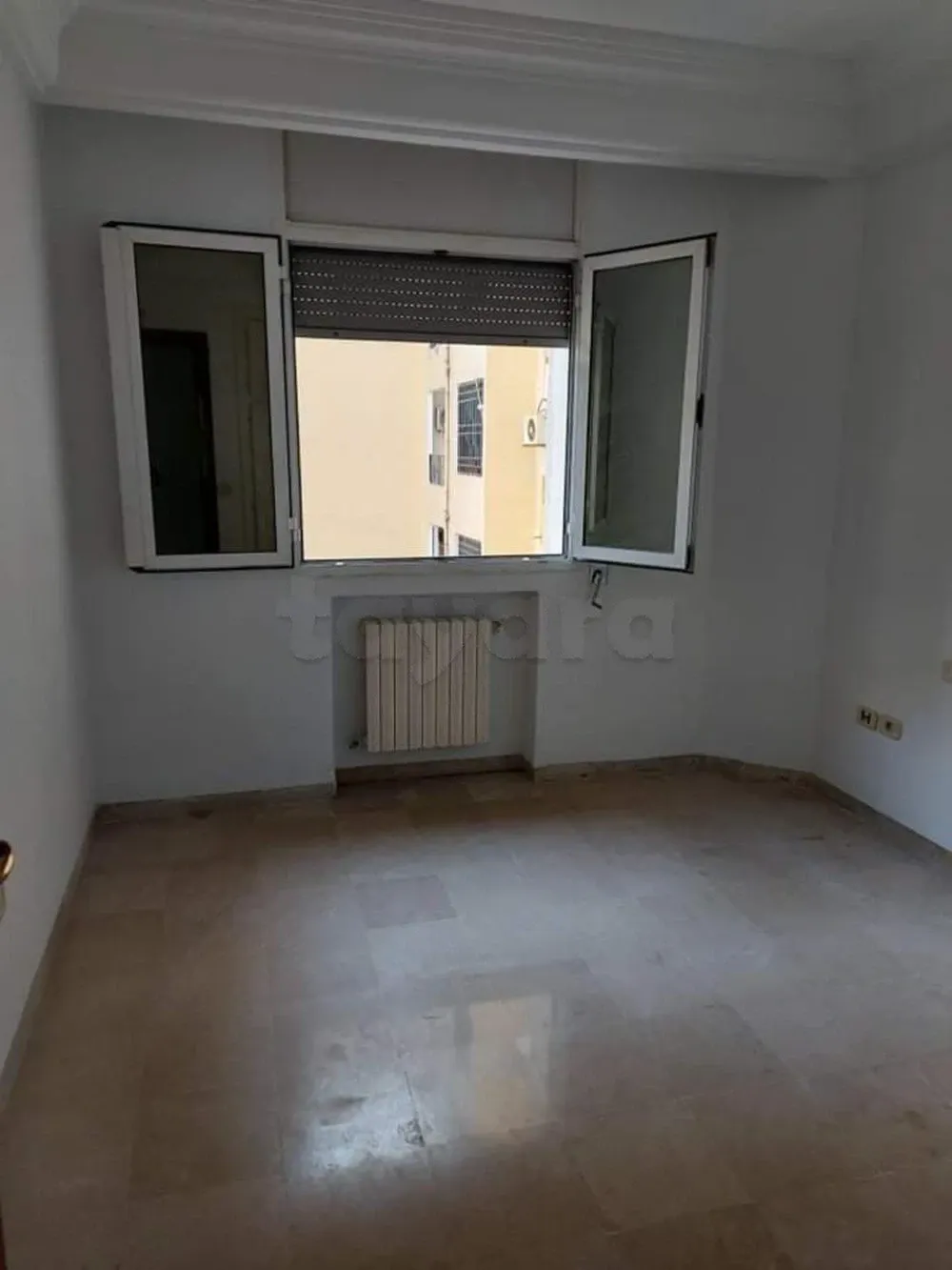 un appartement s+3 au 2éme étage (avec ascenseur) a louer a manzah 7bis prés de l'école la fontaine