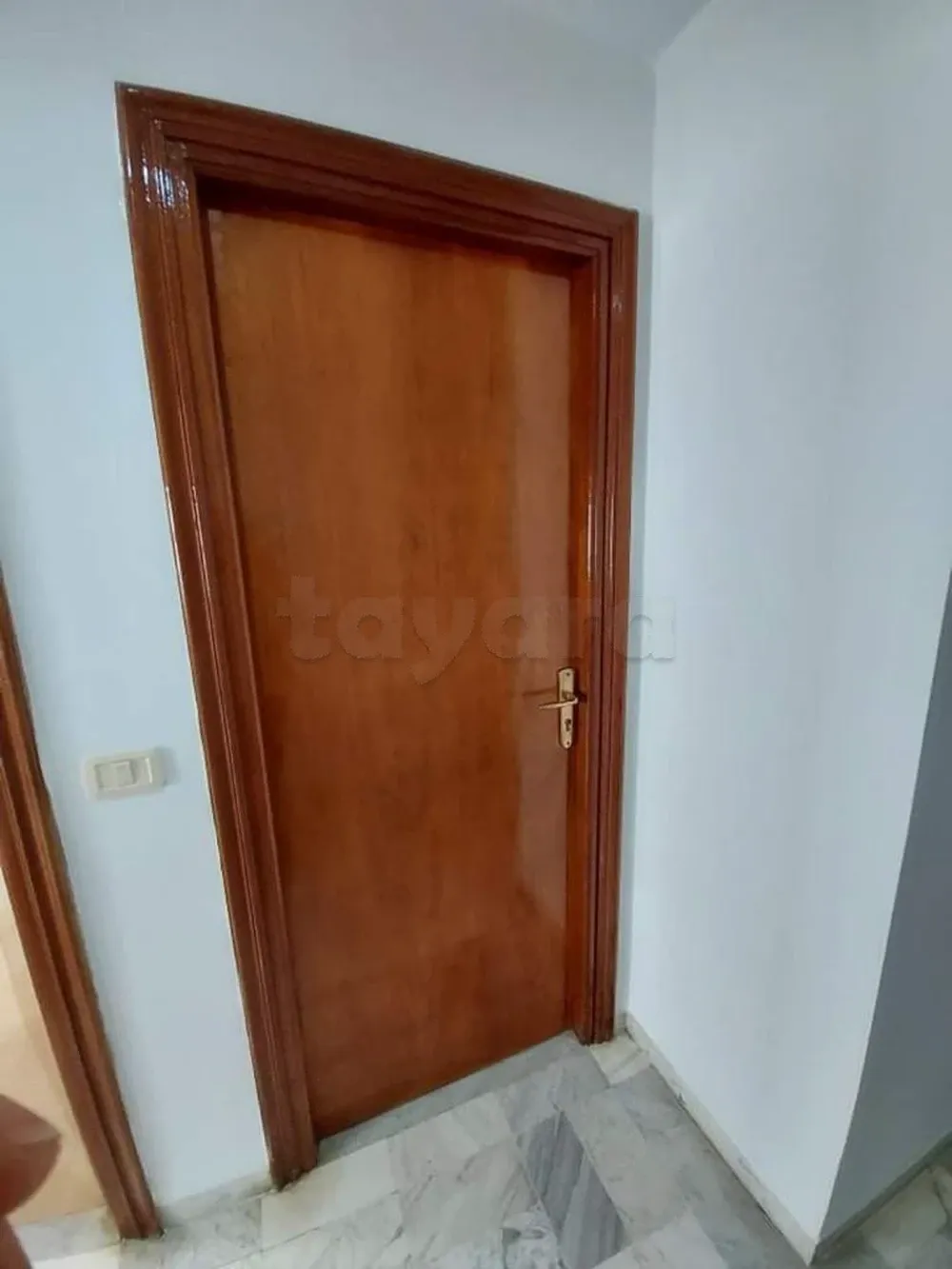 un appartement s+3 au 2éme étage (avec ascenseur) a louer a manzah 7bis prés de l'école la fontaine